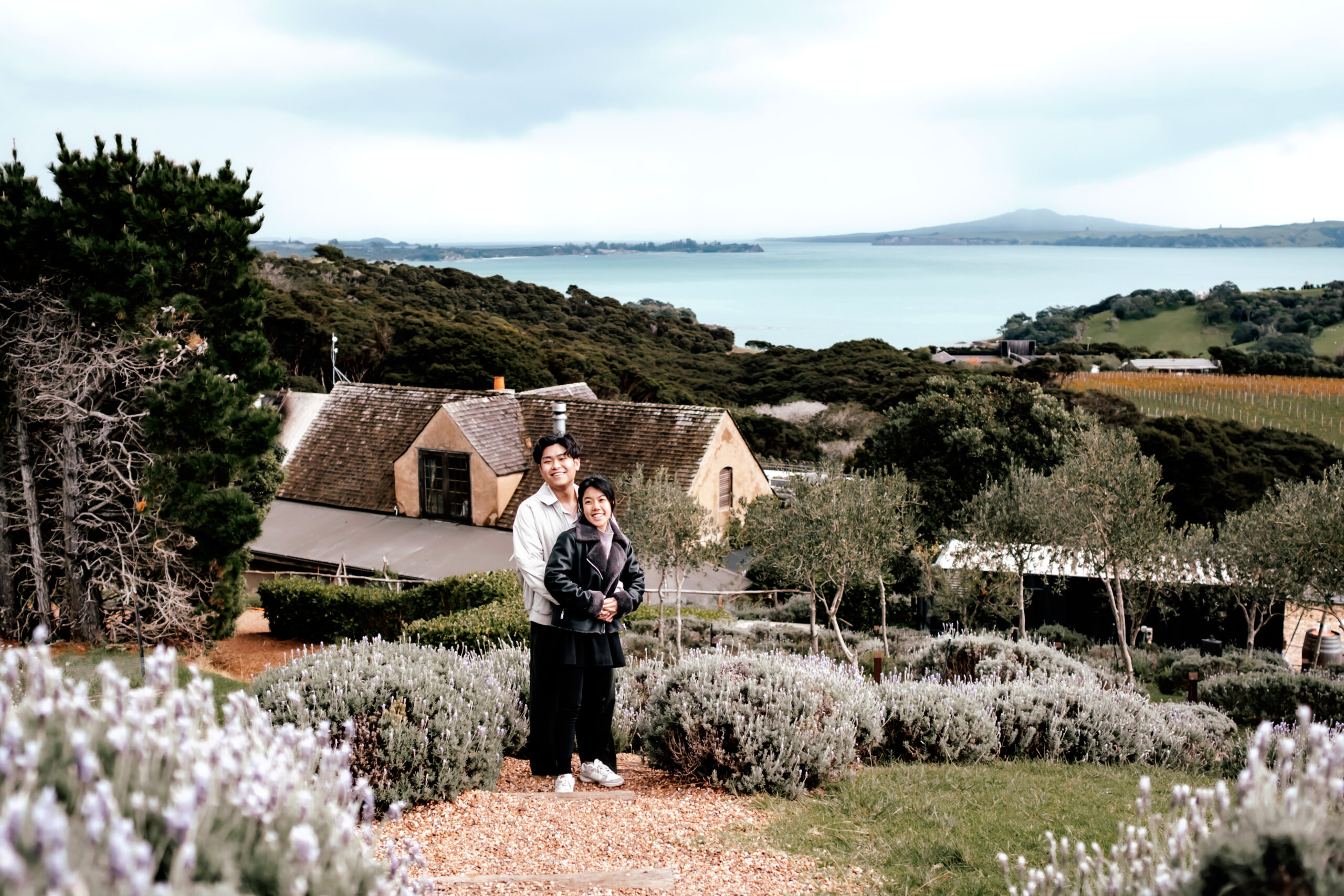 Surprise proposal at Mudbrick captured by Auckland photographer